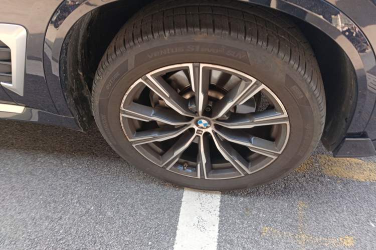 Used BMW X5 2023 xDrive 30Li M Sport Package