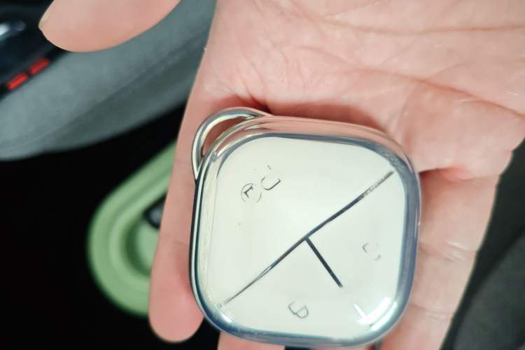 Used Wuling Hongguang MINIEV 2021 Macaron Sandwich Model 170 km Lithium Iron Phosphate