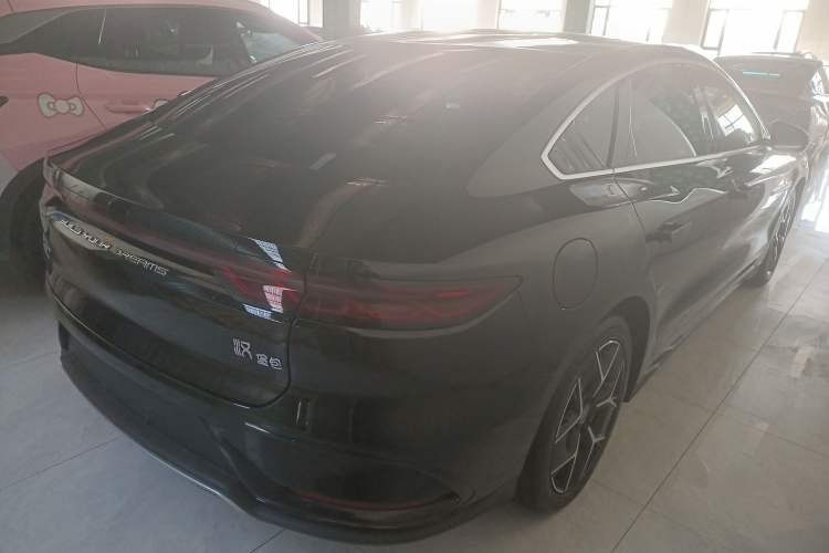 Used BYD Han 2024 EV Glory Edition 605KM Front-Wheel-Drive Premium Model