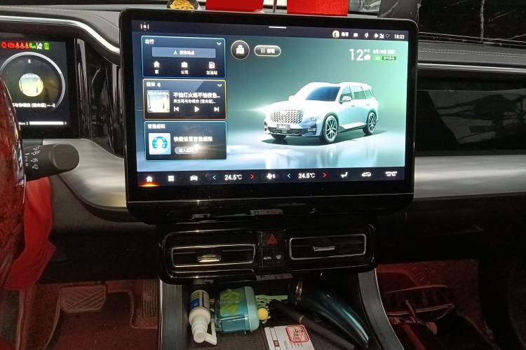 Used GAC Trumpchi GS8 2022 Flagship Series 2.0 TGDI Two-Wheel-Drive Prestige Edition (7 Seats) Audio And AC Panel