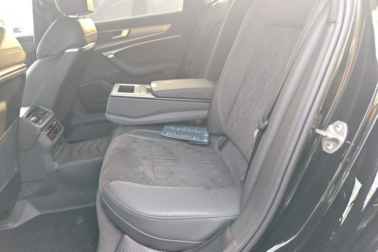 Used Audi A6L 2021 55 TFSI quattro Flagship Dynamic Model Left Rear Seat