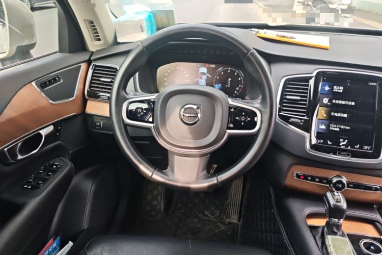 Used Volvo XC90 2019 T6 Zhiyi Edition 7-Seater China V Emission Standard Steering Wheel