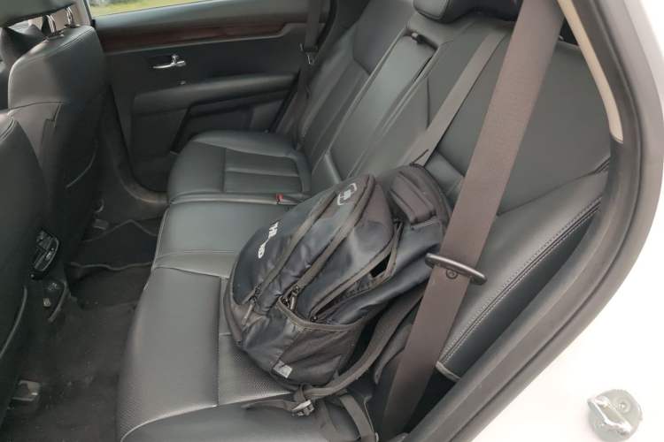 Used Kia KX7 2017 2.4L Automatic 2WD GLS 5-Seater Left Rear Seat