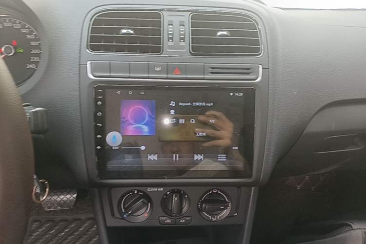 Used Volkswagen Polo 2016 1.4L Automatic Trendy Model