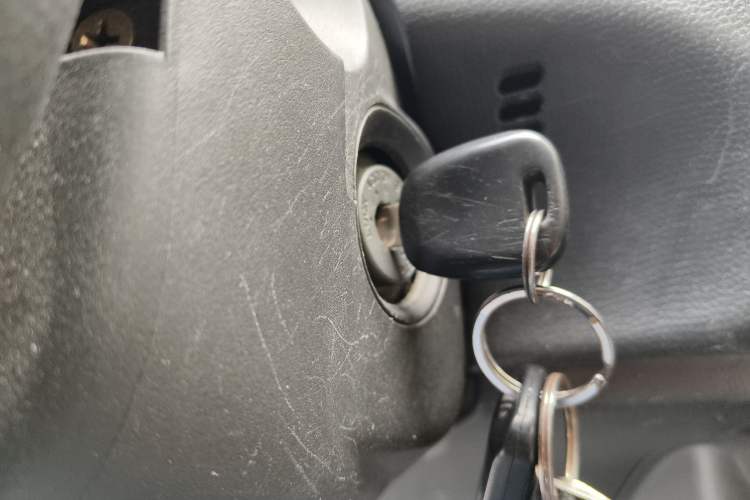 Used Suzuki Swift 2013 1.3L Manual Value Edition