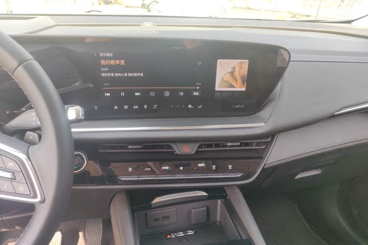 Used Buick Envision 2025 25T Entry-Grade Platinum Edition
