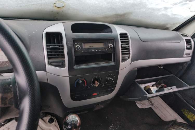 Used King Long Golden Way 2016 2.0L Value-Plus Edition 4G20
