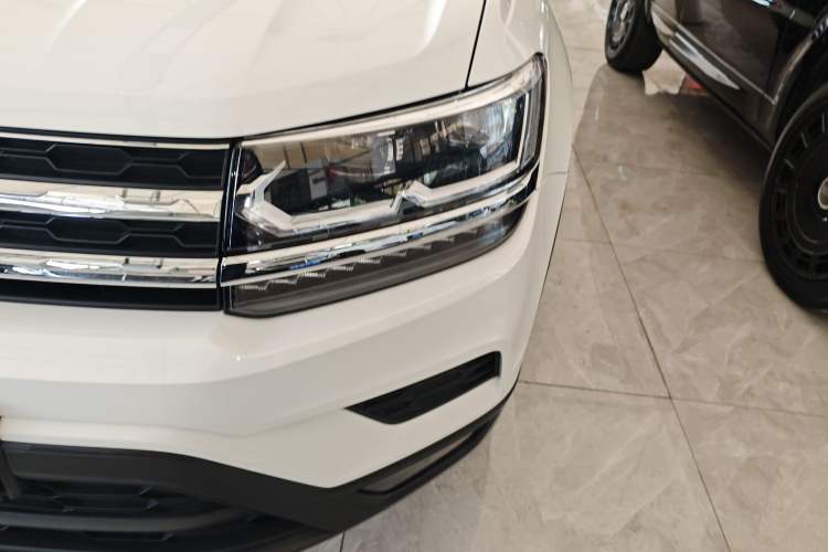 Used Volkswagen Tharu 2022 280TSI Two-Wheel-Drive Luxury Edition