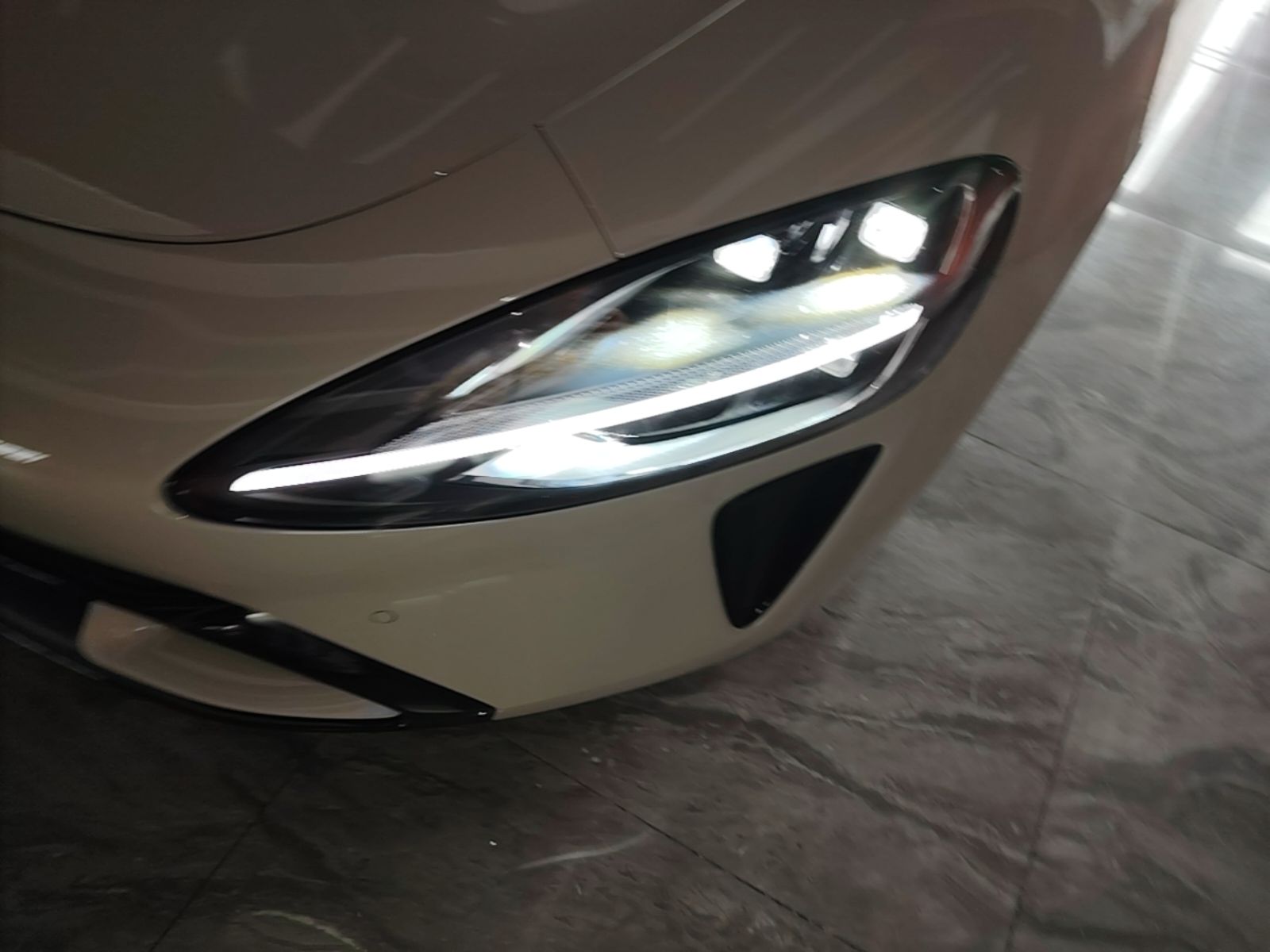 Xiaomi Auto SU7 2024 Four-Wheel Drive Ultra-Long Range Advanced Intelligent Driving Max Edition — снимка 8