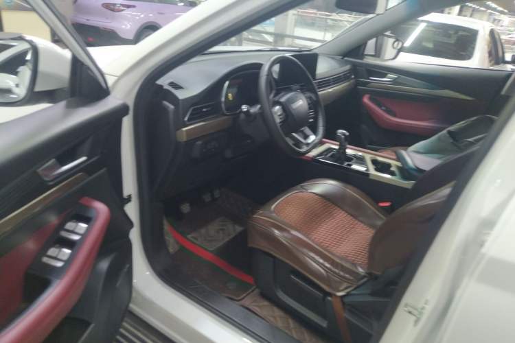 Used JETOUR X70 2023 1.5T Manual Overdrive Version 5 Seats
