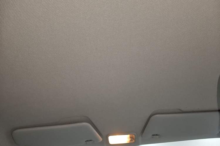 Used Wuling Hongguang MINIEV 2021 Macaron Premium Model – Lithium Iron Phosphate Headliner