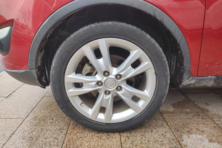 Used Changan CS35 2014 1.6L Automatic Luxury Model China IV Standard