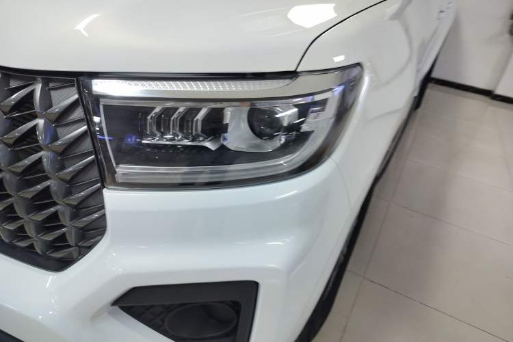 Used Great Wall Poer 2023 2.0T Commercial Version Automatic Gasoline 4x4 Elite Long-Box GW4C20B
