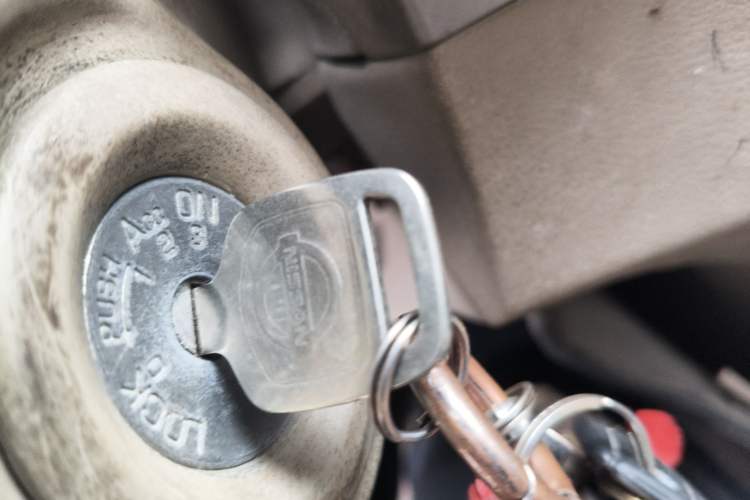 Used Nissan Sylphy 2012 Classic 1.6XE Manual Comfort Edition Vehicle Key