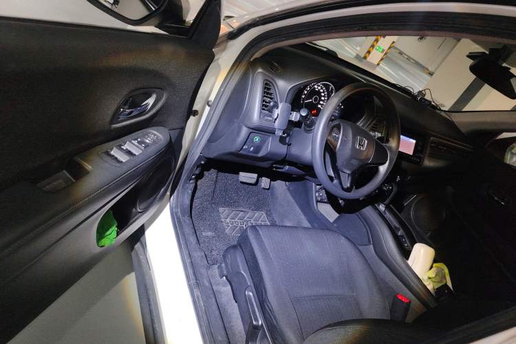 Used Honda Vezel 2015 1.5L CVT two-wheel drive Comfort trim