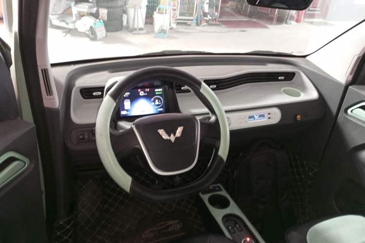 Used Wuling Hongguang MINIEV 2021 Macaron Fashion Model Lithium Iron Phosphate
