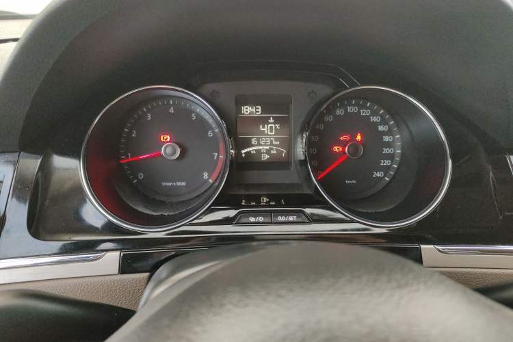 Used Volkswagen Bora 2014 1.6L Manual Comfort Model Odometer Close Up