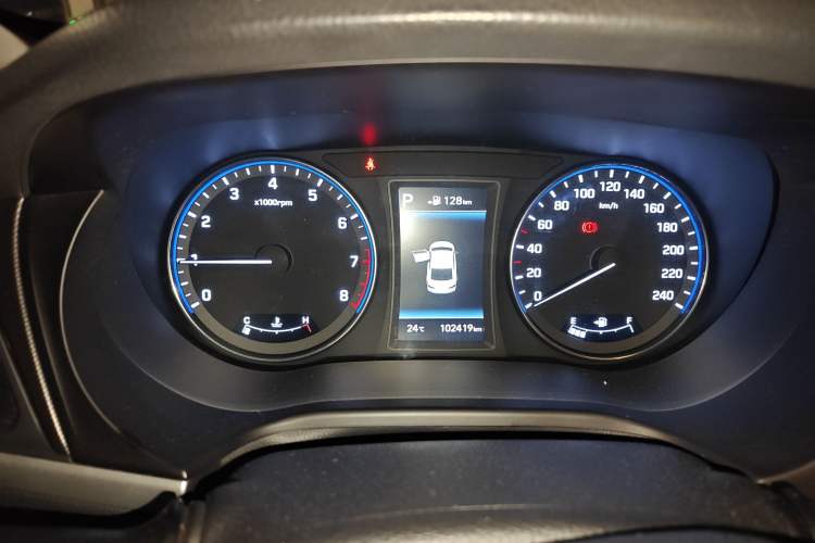 Used Hyundai Mistra 2019 1.8L Automatic Deluxe DLX Model China VI Standard Instrument Cluster