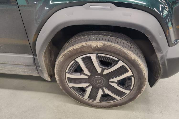 Used iCAR 03 2024 501km Four-wheel Drive Long-Range Advanced Version
