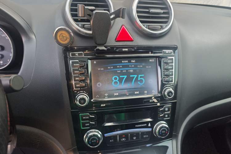 Used Haval H6 2015 Upgraded Model 1.5T Manual Two-Wheel Drive Elite Version