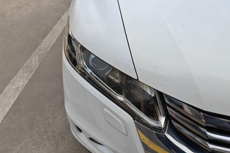 Used Honda Odyssey 2013 2.4L Elite Edition Right Front Headlight