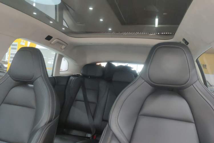 Used Zeekr 001 2022 Long-Range Dual-Motor WE Edition Headliner