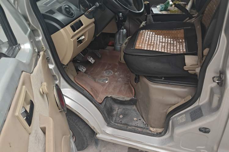 Used Dongfeng Xiaokang C37 2012 1.4L Entrepreneur II Type DK13-06
