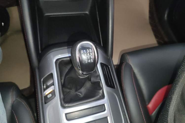 Used Changan CS55 2017 1.5T Manual Colorful Edition