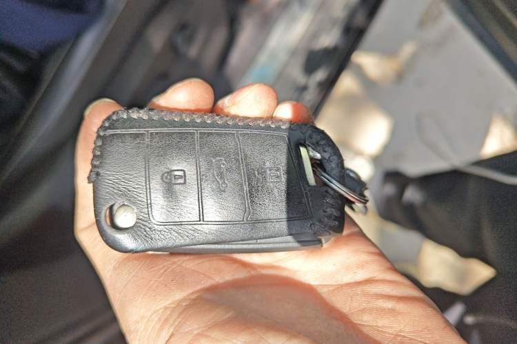 Used Volkswagen Teramont 2017 530 V6 Four-Wheel Drive Luxury Edition Vehicle Key