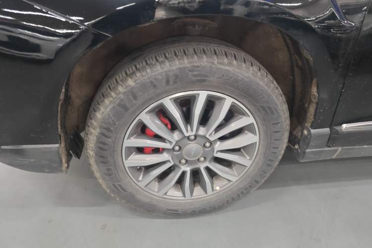 Used Haval H6 2017 Blue Label Sport Edition 1.5T Automatic Two-Wheel Drive Luxury Model Left Front Wheel Hub