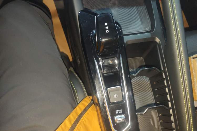 Used Geely Auto Coolray 2022 Bin Yue COOL 1.5TD DCT Hot Engine Edition