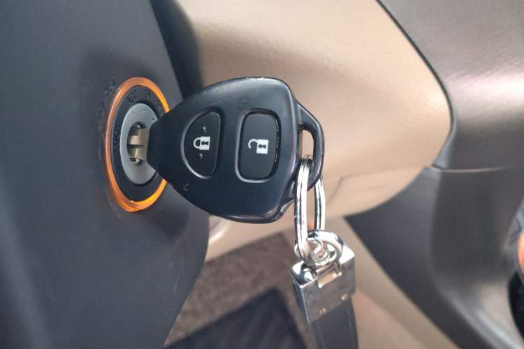 Used Toyota RAV4 2013 Special Edition 2.0L Automatic Classic Vehicle Key