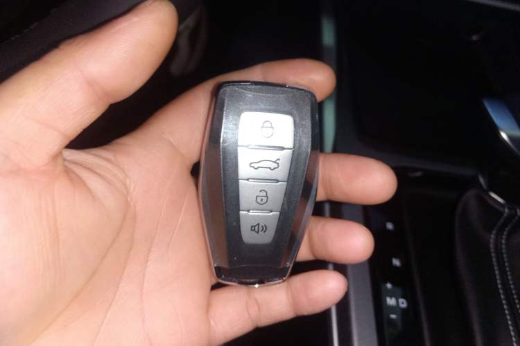 Used Geely Auto Emgrand 2026 Model 4th Generation 4 Millionth Anniversary Edition 1.5L CVT Feiyue Edition