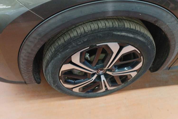 Used Citroen C5 X 2021 1.6T Ignite the Extraordinary Left Front Wheel Hub