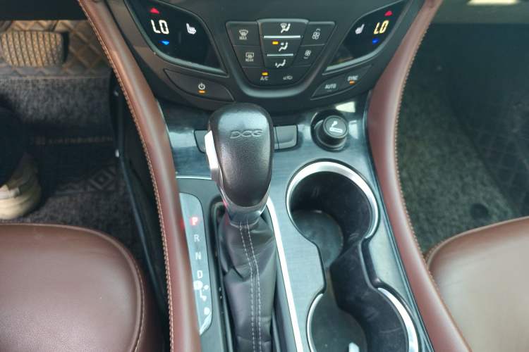 Used Buick Envision 2021 532T Two-Wheel-Drive Elite Version Gear Lever