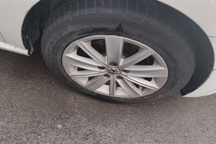 Used Volkswagen Polo 2013 1.6L Automatic Luxury Edition
