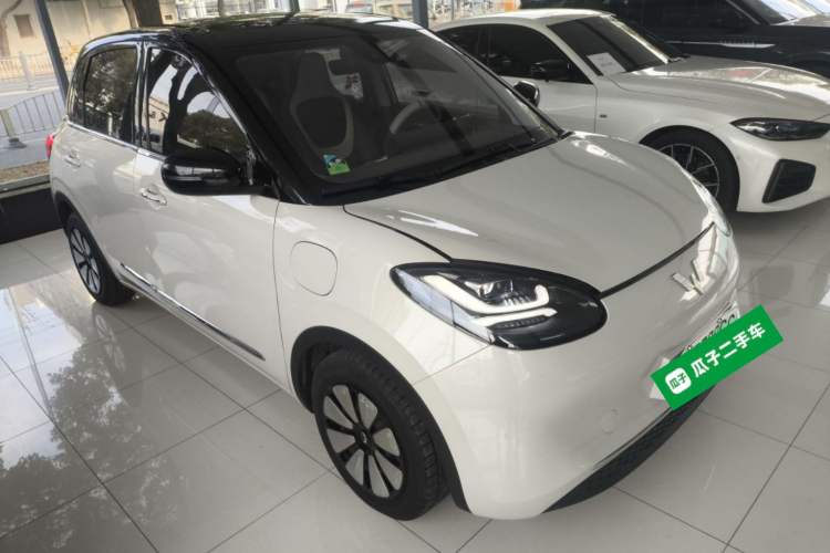 Used Wuling Bingo 2023 333 km Lingxi Connected+ Version
