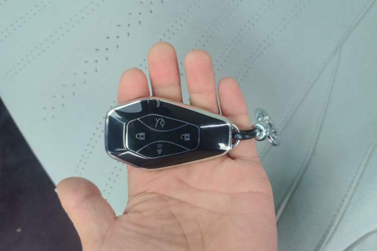 Used ARCFOX Alpha S5 2025 708MAX 200kW
