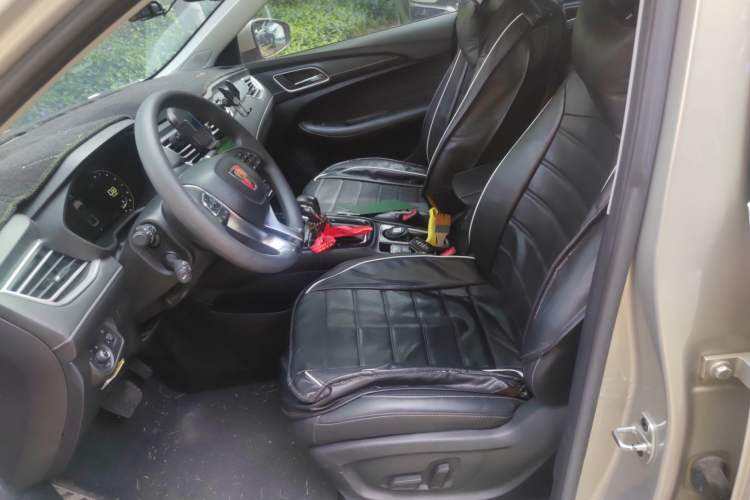 Used Roewe i5 2020 1.5L Automatic 4G Connected Leading Intelligent Driving Edition