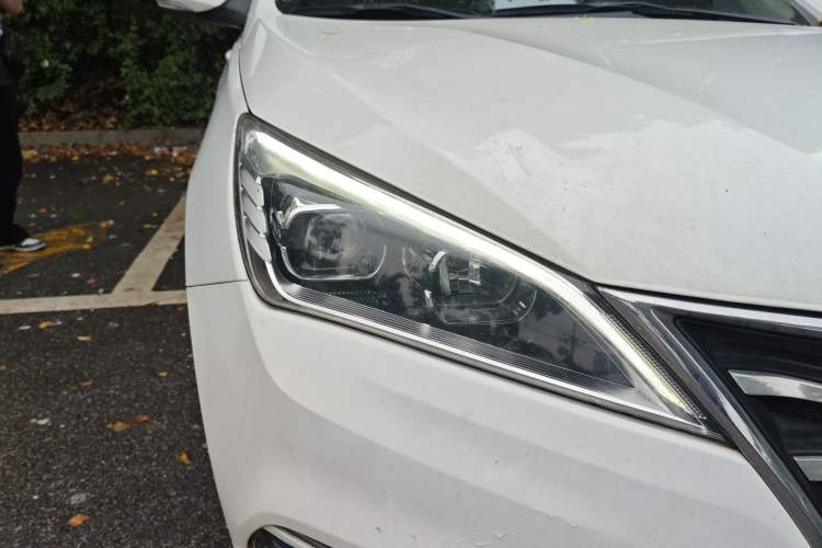 Used CHANGAN Eado DT 2019 1.6L Manual Enjoyment Model China VI Standard Right Front Headlight