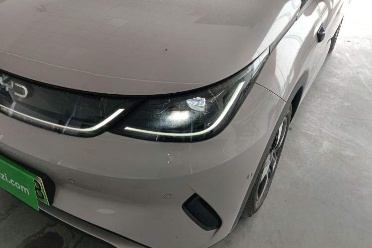 Used BYD Dolphin 2025 Intelligent Driving Version 410 km Fashion Edition
