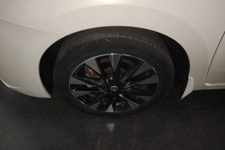 Used Nissan Lannia 2019 1.6L CVT Smart Connect Smart Cool Version China VI Standard Left Front Wheel Hub