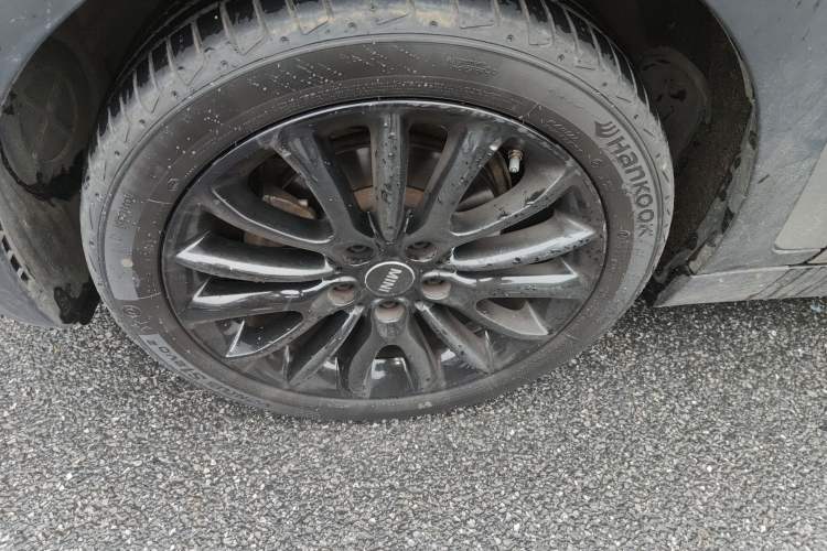 Used MINI Clubman 2019 1.5T ONE Left Front Wheel Hub