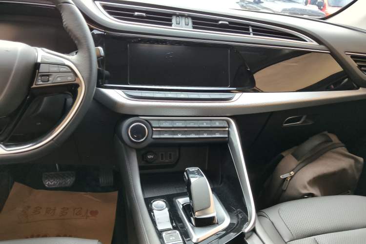 Used Dongfeng Aeolus AX7 2020 1.6T Automatic AI Navigation Model China VI Standard Audio And AC Panel