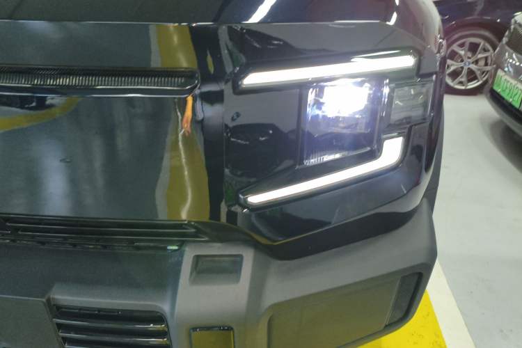 Used Deepal G318 2024 Four-Wheel-Drive Air Suspension Model
