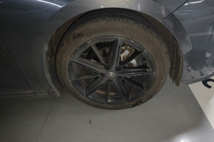 Used CHANGAN UNI-V 2023 1.5T Prestige Model
