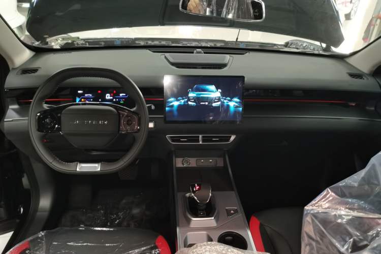 Used JETOUR Dashing 2026 Model—Youth Edition, 1.5T 6DCT Luxury Edition
