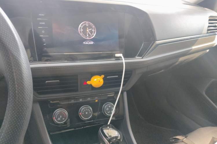 Used Volkswagen Sagitar 2022 280TSI DSG Excellence Edition Audio And AC Panel