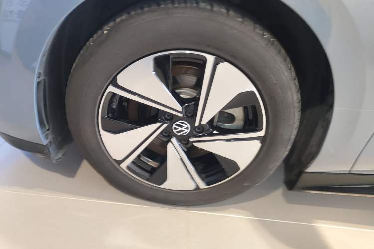 Used Volkswagen ID.7 VIZZION 2024 AIR model
