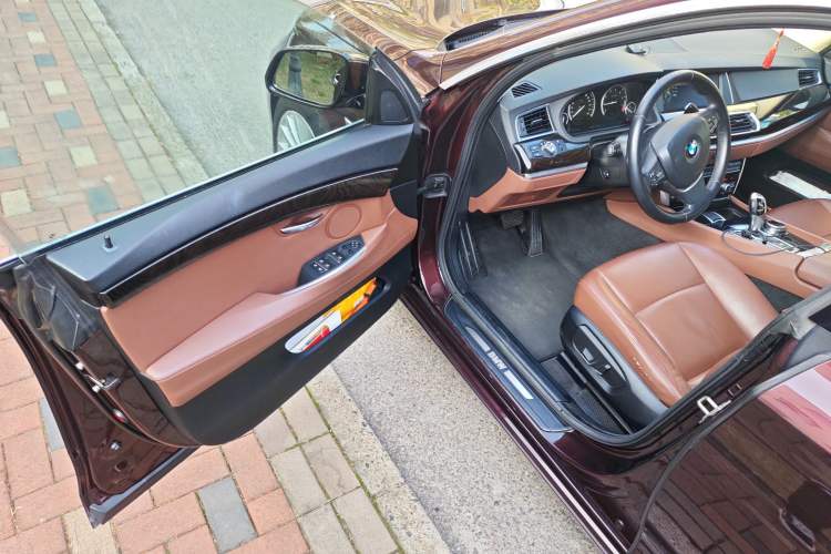 Used BMW 5 Series GT 2014 535i Leading Model Driver Seat